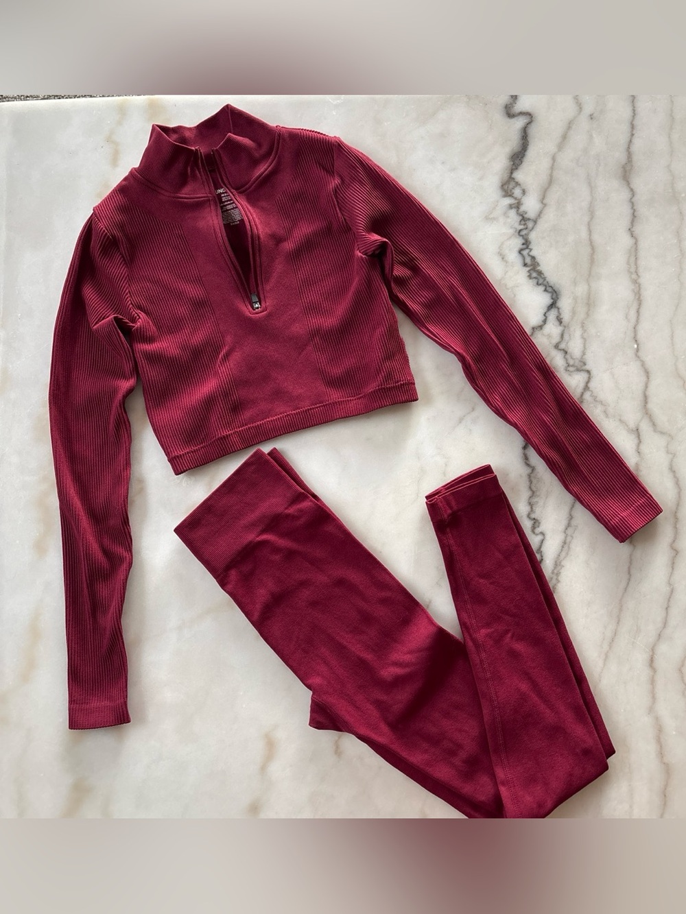 No Boundaries Seamless Ribbed Activewear Set XS Burgundy Leggings